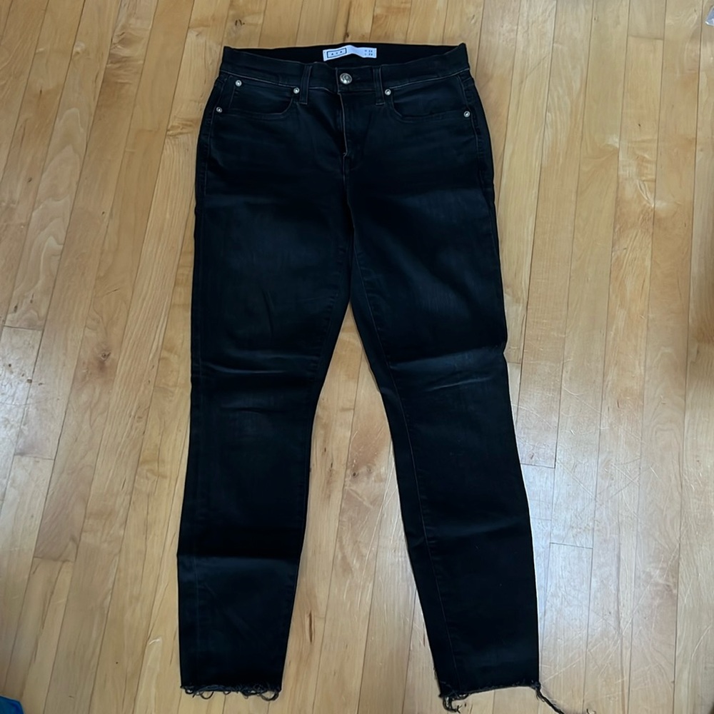 Ayr the chiller black 29